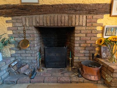 LIVING & DINING ROOM